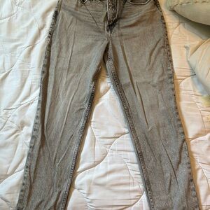 Good American Stone Gray straight leg Jeans